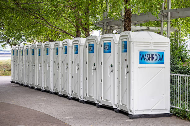 Best Portable bathroom rental  in Milford, IN